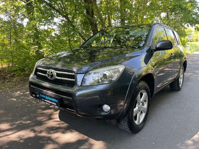 Grau Gebraucht 2008 Toyota RAV4 Sol SUV | 4.490 € (Fairer Preis) - Bild 1/4