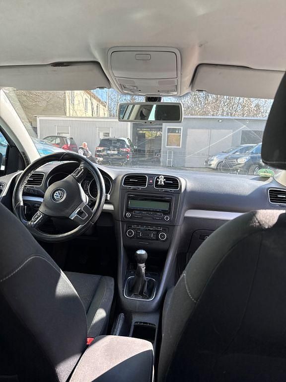 Gebraucht VW Golf VI Team 80 PS (58 kW) 2010 Silber Kleinwagen