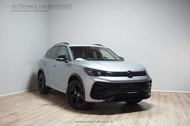 Silber Gebraucht 2024 VW Tiguan R-line SUV | 45.990 € (Fairer Preis) - Bild 1/3