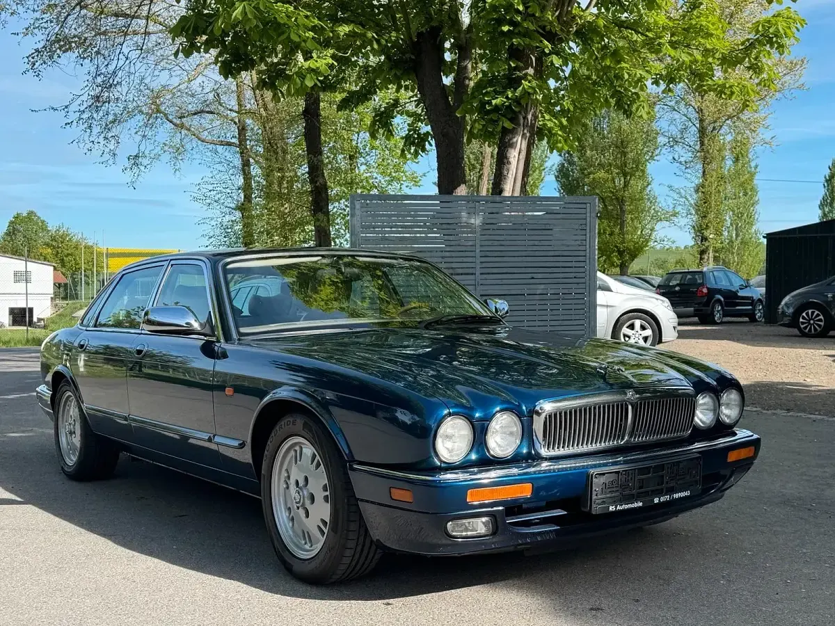 Gebraucht Jaguar XJ Sovereign 241 PS (177 kW) 1995 Blau Limousine