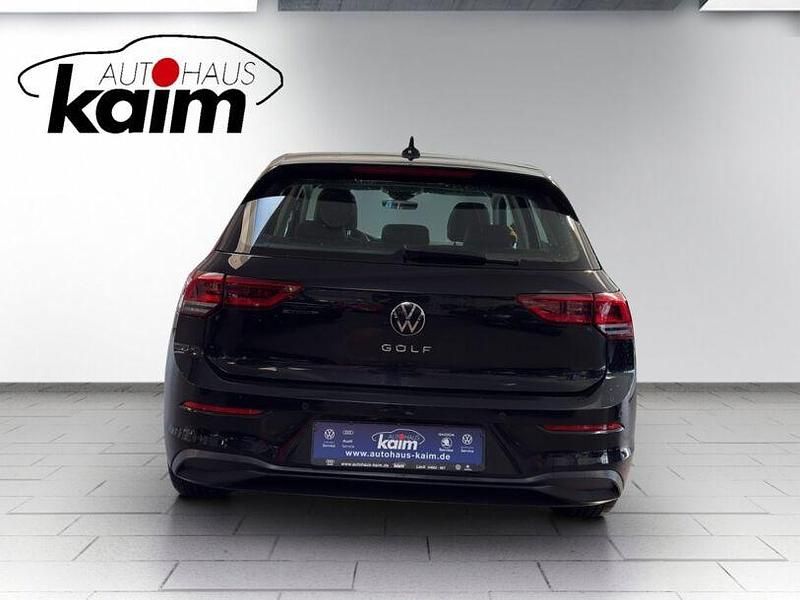 Gebraucht VW Golf VIII Edition 131 PS (96 kW) 2020 Deep black perleffekt Limousine