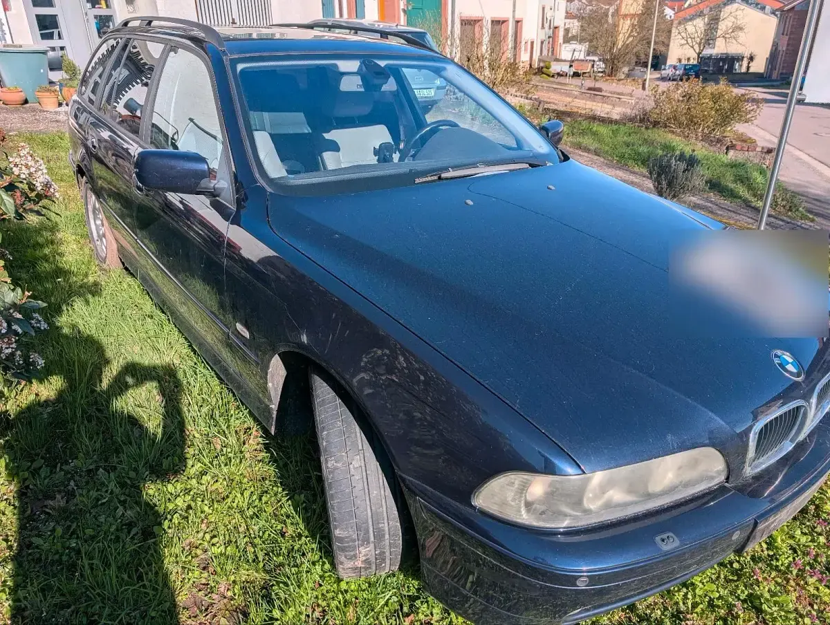 Gebraucht BMW 525 192 PS (141 kW) 2001 Blau Kombi