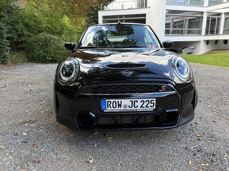 Gebraucht Mini Cooper S 178 PS (130 kW) 2022 Schwarz Kleinwagen