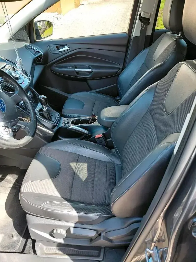 Gebraucht Ford Kuga Titanium 150 PS (110 kW) 2014 Grau SUV