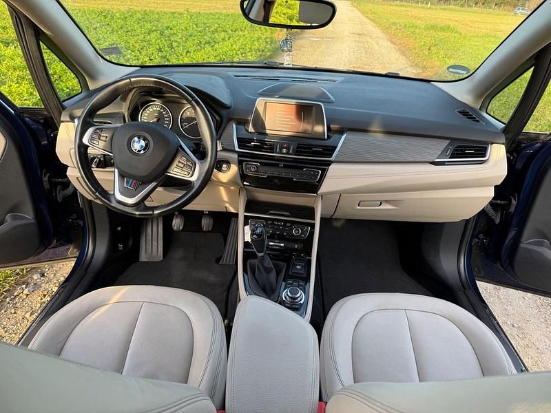 Gebraucht BMW 218 Active Tourer 136 PS (100 kW) 2014 Blau Van / Kleinbus