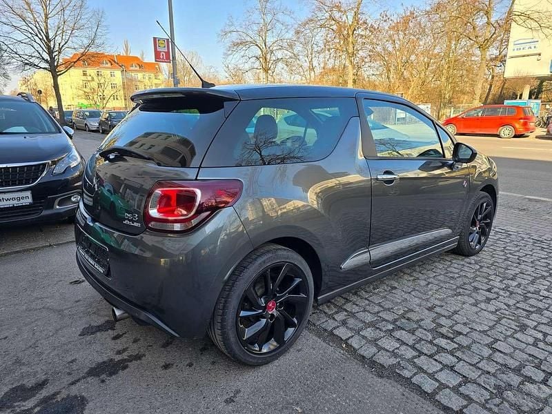 Gebraucht Citroën DS3 82 PS (60 kW) 2017 Grau Kleinwagen