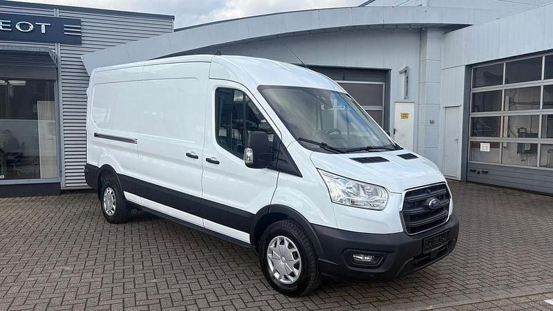Gebraucht Ford Transit 131 PS (96 kW) 2022 Weiß Van / Kleinbus