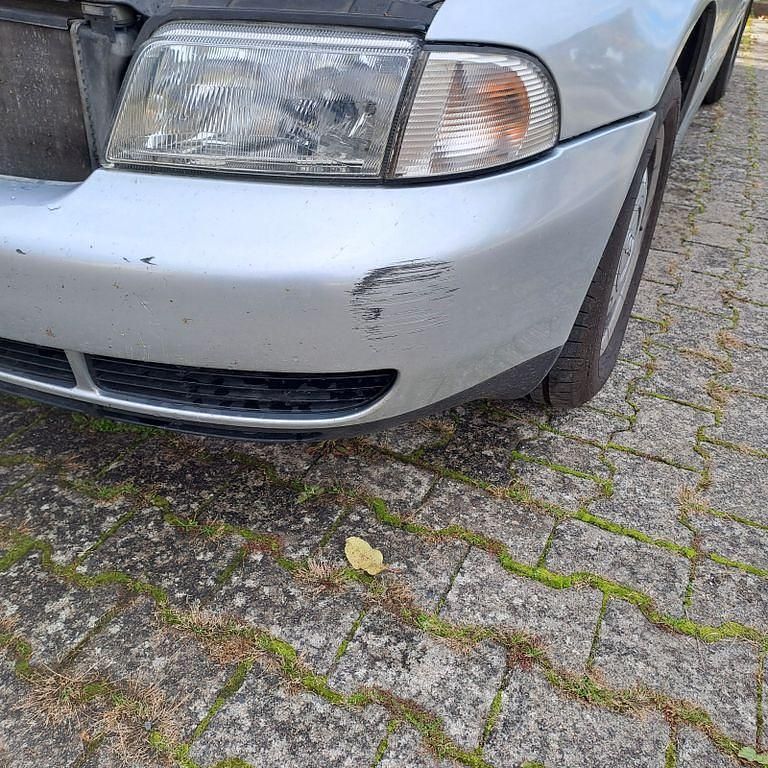 Gebraucht Audi A4 101 PS (74 kW) 1998 Silber Limousine