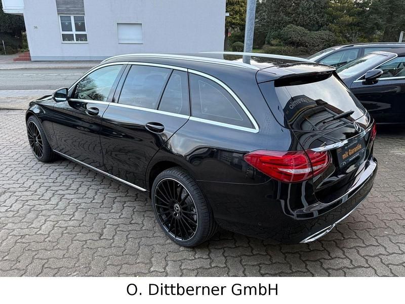 Gebraucht Mercedes C220 170 PS (125 kW) 2017 Schwarz Kombi