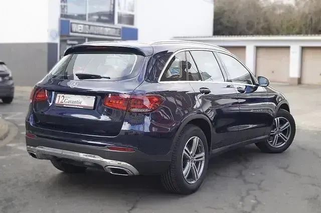 Gebraucht Mercedes GLC300 258 PS (189 kW) 2021 Blau SUV