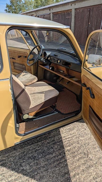 Gebraucht Trabant 601 26 PS (19 kW) 1988 Beige Limousine