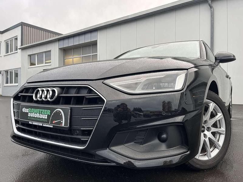 Gebraucht Audi A4 163 PS (119 kW) 2023 Mythosschwarz Kombi