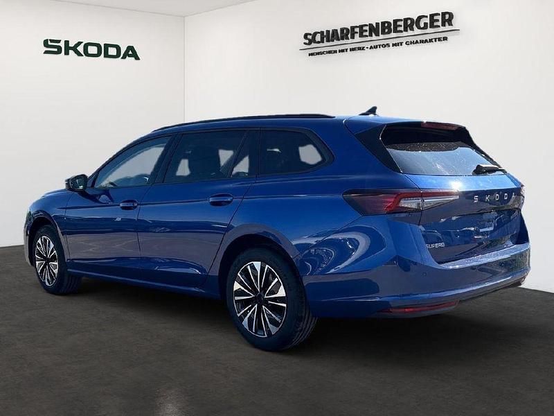 Gebraucht Skoda Superb Selection 204 PS (150 kW) 2025 Blau Kombi