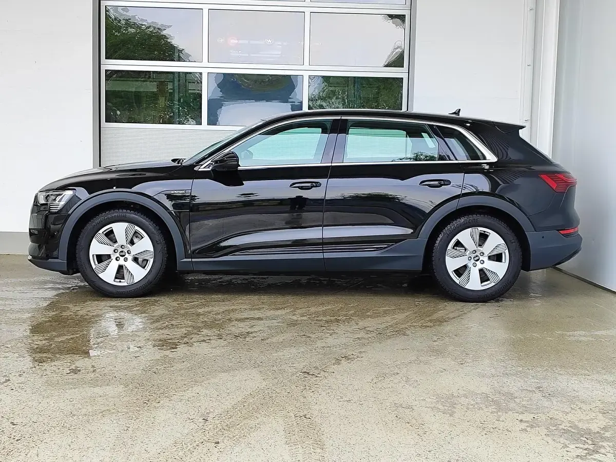 Brugt Audi e-tron Ambiente 230 kW (313 HK) 2022 Sort SUV