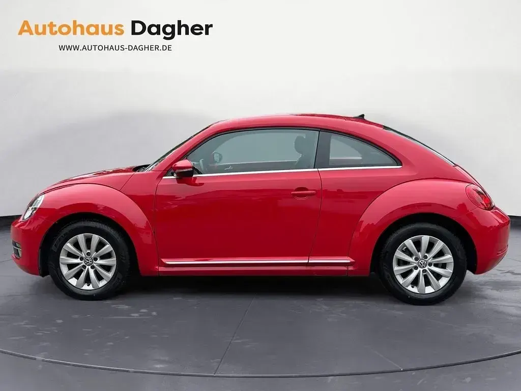 Gebraucht VW Beetle Design 105 PS (77 kW) 2012 Rot Kleinwagen