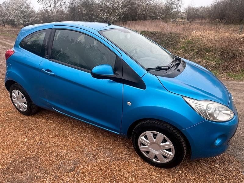 Second-hand Ford Ka 72 CP (52 kW) 2010 Albastru Hatchback