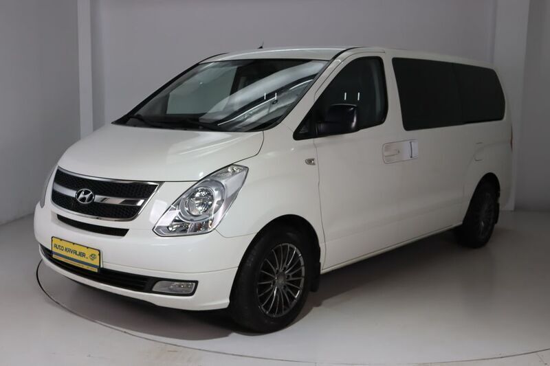 Weiß Gebraucht 2011 Hyundai H-1 Premium Van / Kleinbus | 11.690 € (Fairer Preis) - Bild 1/4