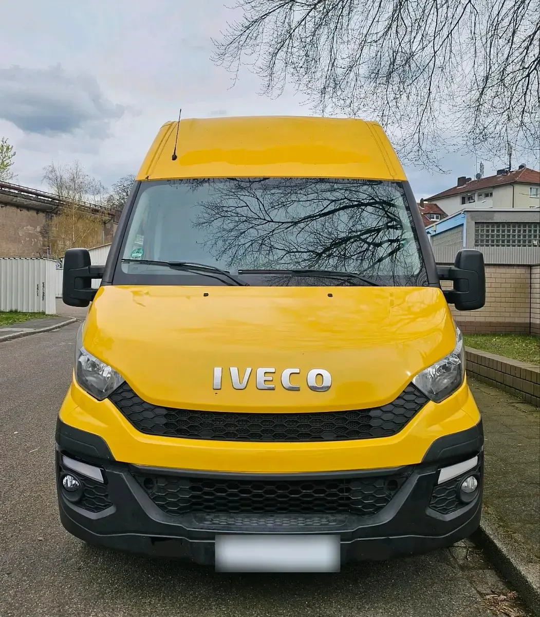 Gebraucht Iveco Daily 116 PS (85 kW) 2017 Gelb Van / Kleinbus