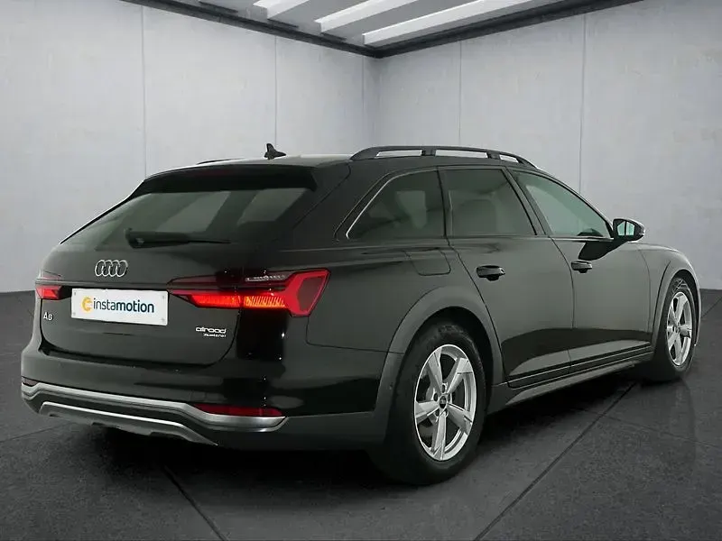 Gebraucht Audi A6 Allroad 245 PS (180 kW) 2023 Schwarz Kombi