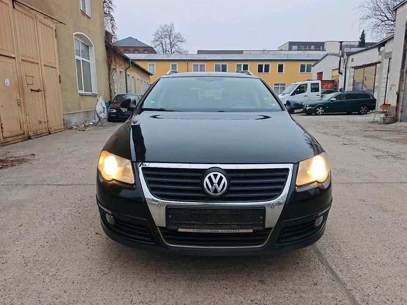 Gebraucht VW Passat 122 PS (89 kW) 2008 Schwarz Kombi