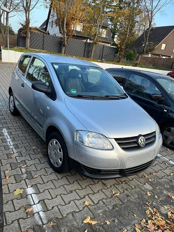 Usata VW Fox 55 CV (40 kW) 2005 Argento Utilitaria
