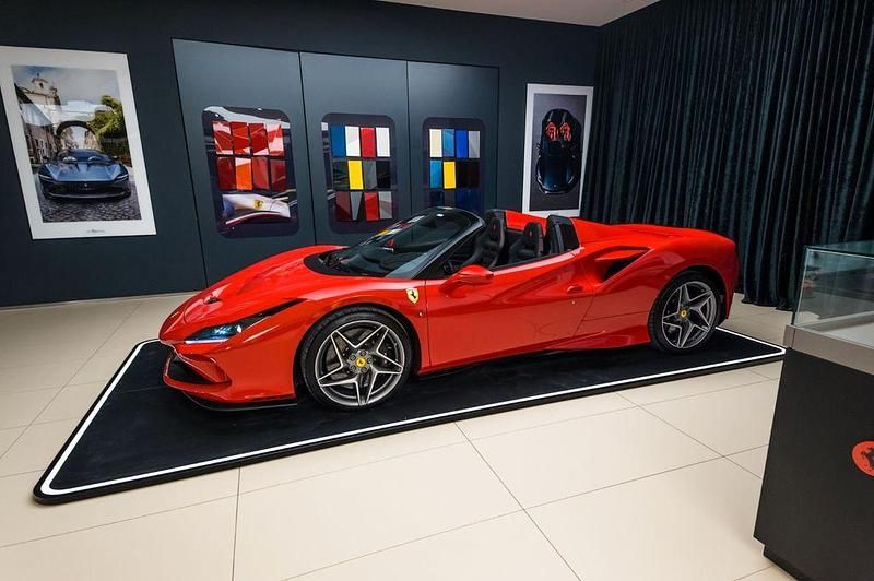 Gebraucht Ferrari F8 721 PS (530 kW) 2020 Rot Cabrio
