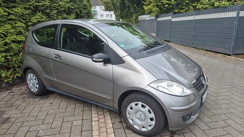 Gebraucht Mercedes A150 95 PS (69 kW) 2006 Grau Limousine
