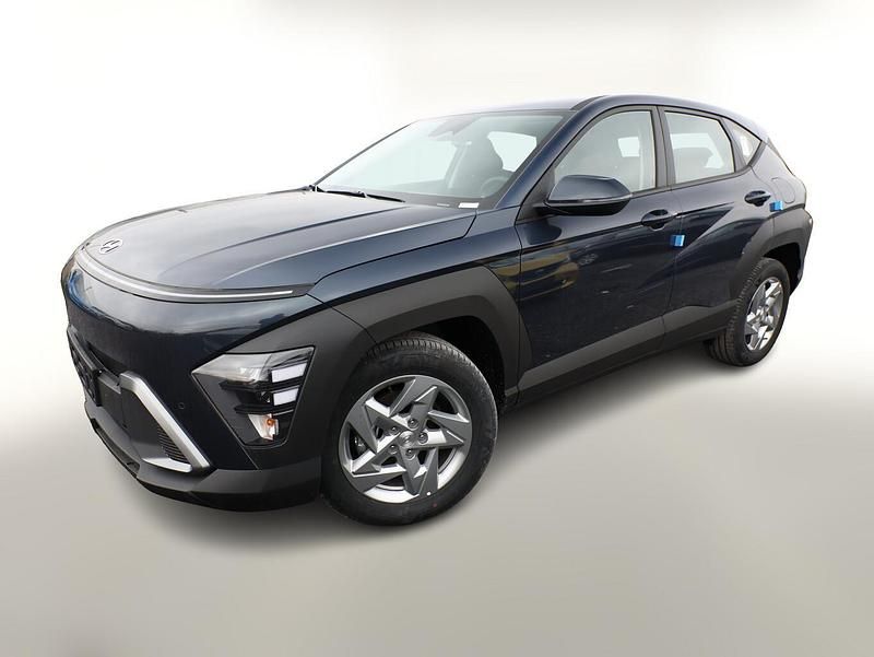 Meta blue mineraleffekt meta blue mineraleffekt Neu 2025 Hyundai Kona Trend SUV | 30.317 € (Fairer Preis) - Bild 1/1