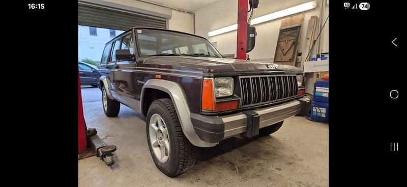 Rot Gebraucht 1989 Jeep Cherokee SUV | 6.400 € - Bild 1/4