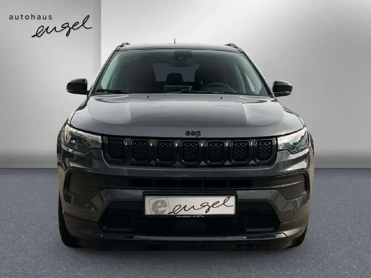 Gebraucht Jeep Compass Night Eagle 131 PS (96 kW) 2023 Grau SUV