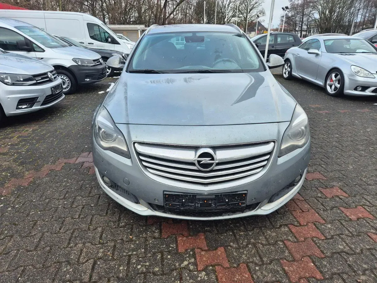 Gebraucht Opel Insignia Edition 163 PS (119 kW) 2013 Silber Kombi