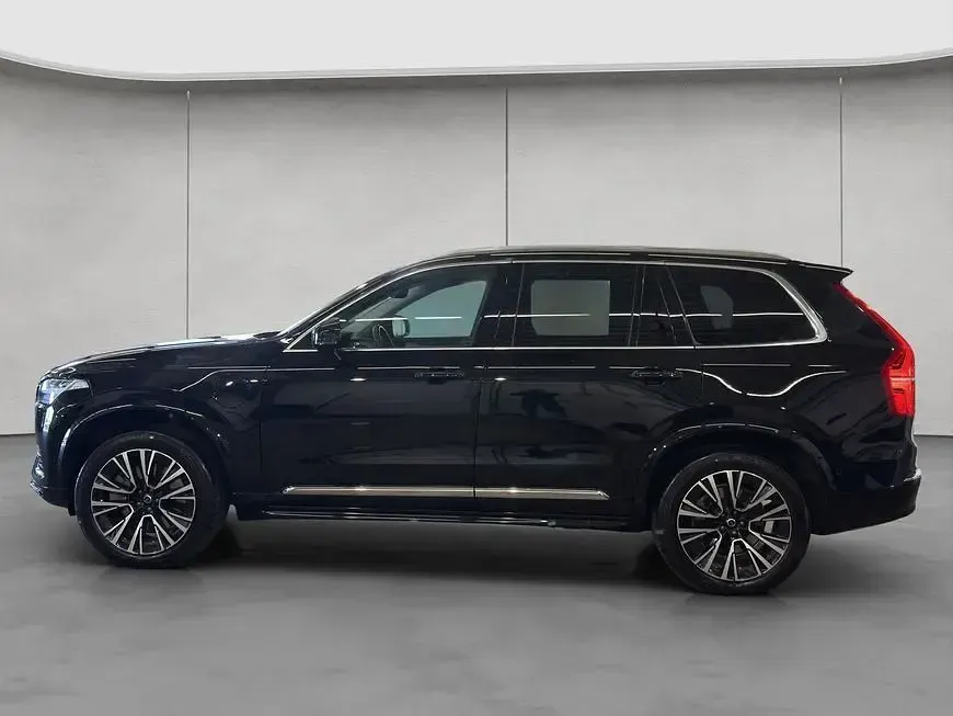 Second-hand Volvo XC90 Plus 455 CP (334 kW) 2025 Negru SUV
