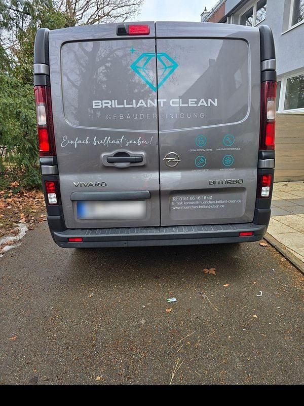 Gebraucht Opel Vivaro 120 PS (88 kW) 2018 Grau Van / Kleinbus