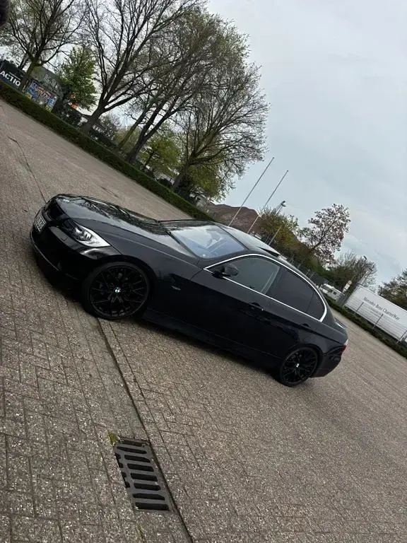 Używany BMW 325 Performance 218 KM (160 kW) 2004 Czarny Sedan/Limuzyna