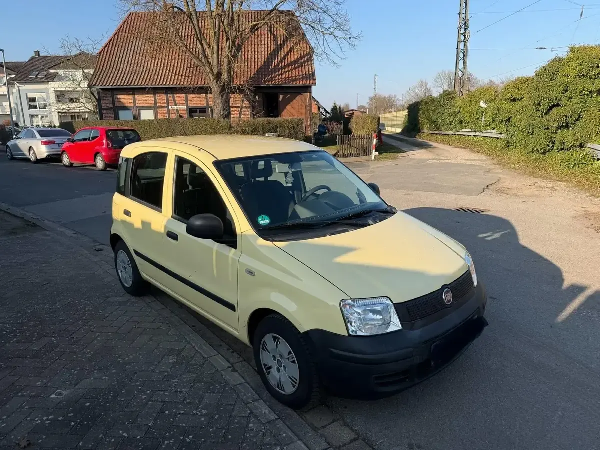 Gebraucht Fiat Panda 54 PS (39 kW) 2010 Gelb Kleinwagen
