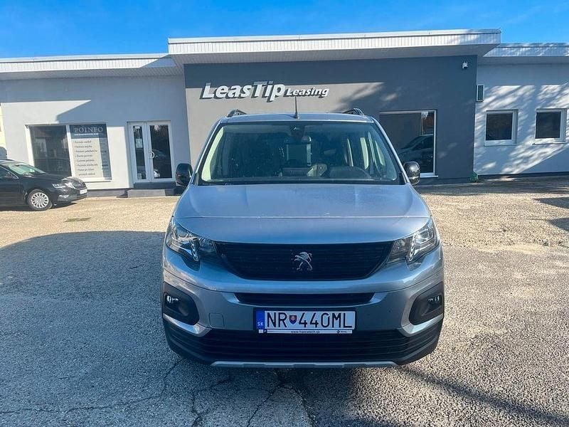 Grau Gebraucht 2022 Peugeot Rifter GT Van / Kleinbus | 23.500 € (Fairer Preis) - Bild 1/4