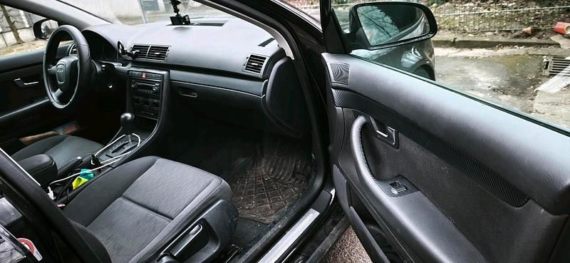 Gebraucht Audi A4 130 PS (95 kW) 2005 Schwarz Kombi