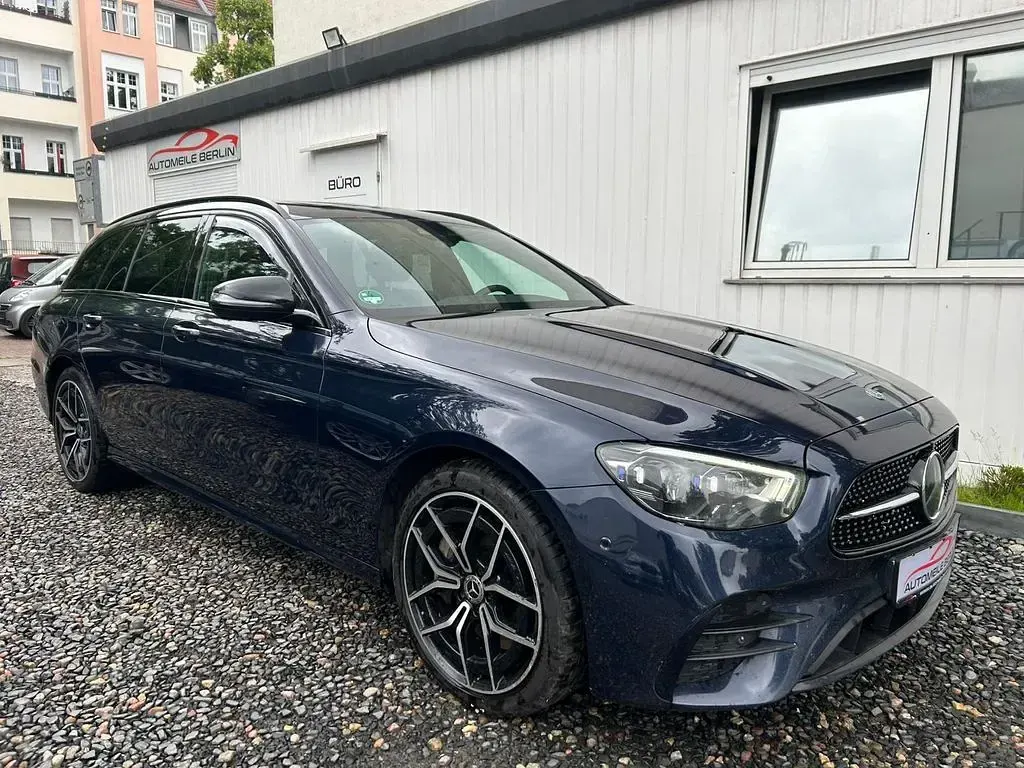 Gebraucht Mercedes E400 AMG line 330 PS (242 kW) 2020 Blau Kombi