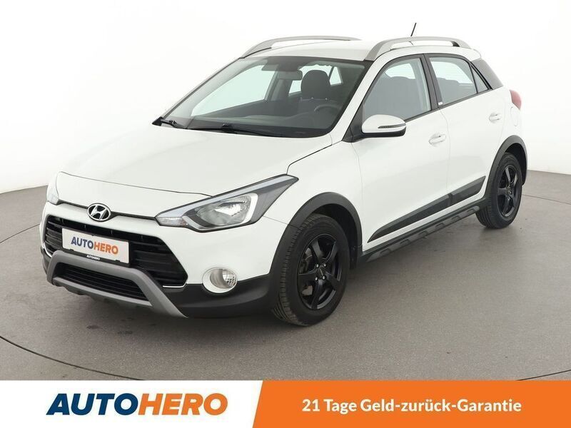 Weiß Gebraucht 2020 Hyundai i20 Active Limousine | 12.200 € (Guter Preis) - Bild 1/3
