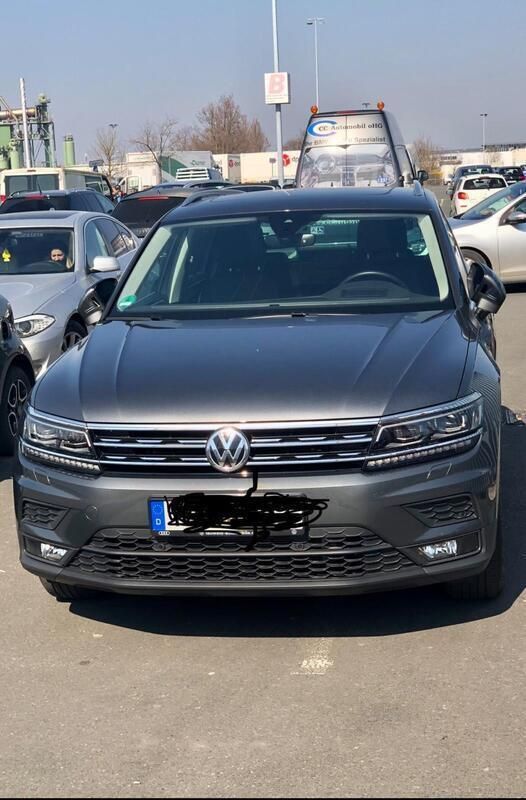 Grau Gebraucht 2020 VW Tiguan United SUV | 21.500 € (Fairer Preis) - Bild 1/4
