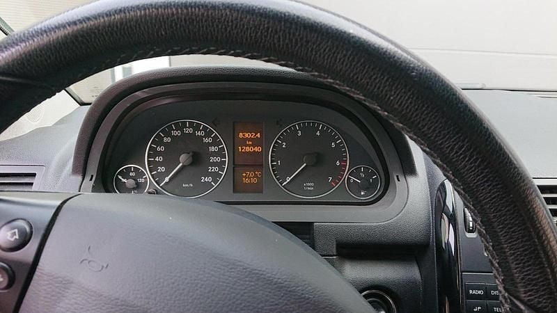 Gebraucht Mercedes A160 95 PS (69 kW) 2009 Grau Kleinwagen