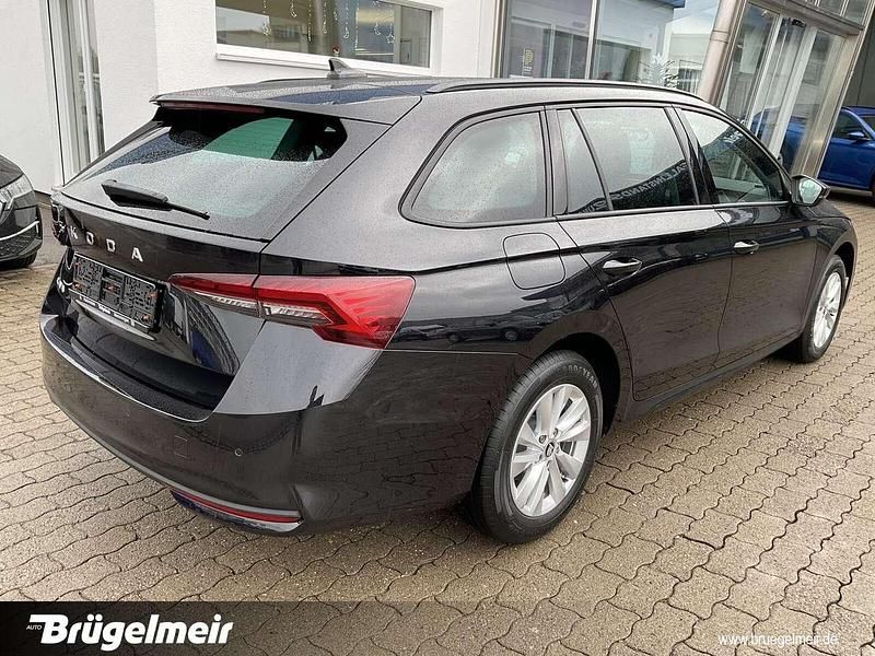 Neu Skoda Octavia Selection 150 PS (110 kW) 2025 Schwarzmagic perleffekt Kombi