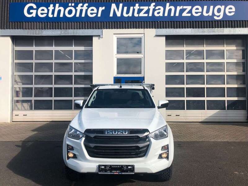 Neu Isuzu D-Max 163 PS (119 kW) 2025 Splash white Abholung