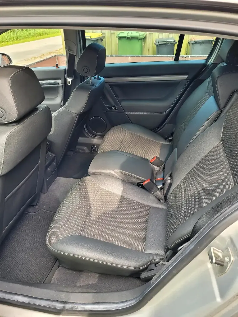 Gebraucht Opel Signum 184 PS (135 kW) 2007 Silber Kleinwagen