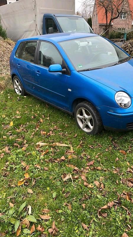 Gebraucht VW Polo 75 PS (55 kW) 2004 Blau Kleinwagen
