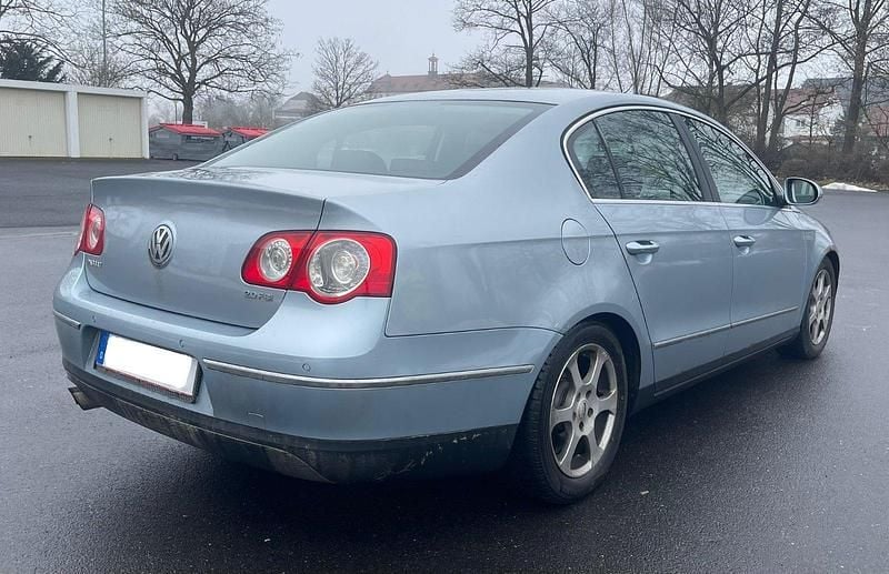 Gebraucht VW Passat Highline 200 PS (147 kW) 2005 Blau Limousine
