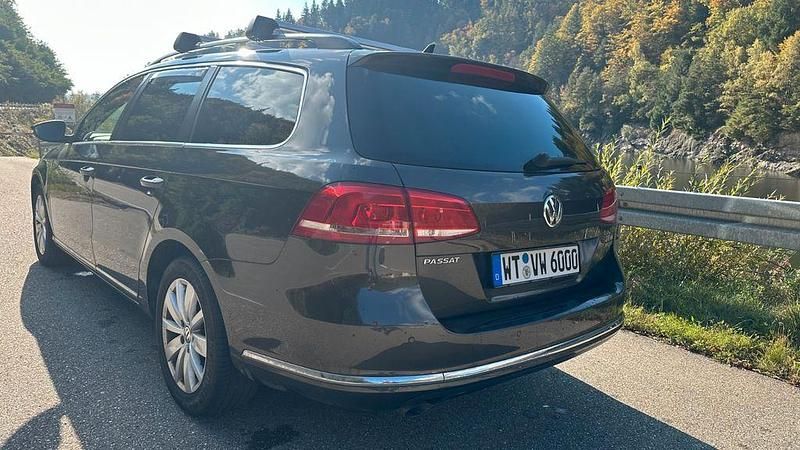 Gebraucht VW Passat 105 PS (77 kW) 2013 Braun Kombi