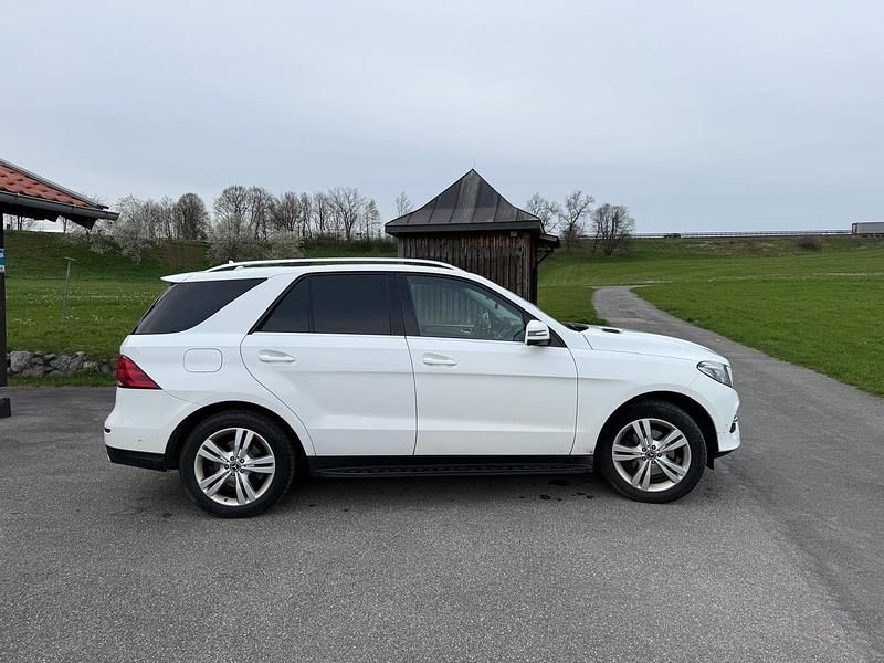 Gebraucht Mercedes GLE350 AMG line 258 PS (189 kW) 2017 Weiß SUV