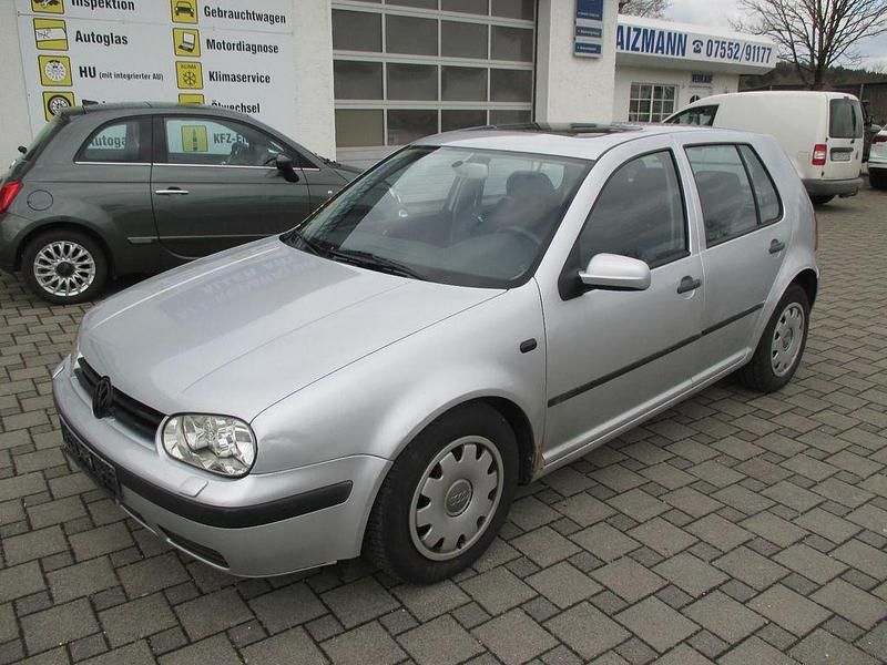 Gebraucht VW Golf IV 116 PS (85 kW) 2001 Silber Limousine