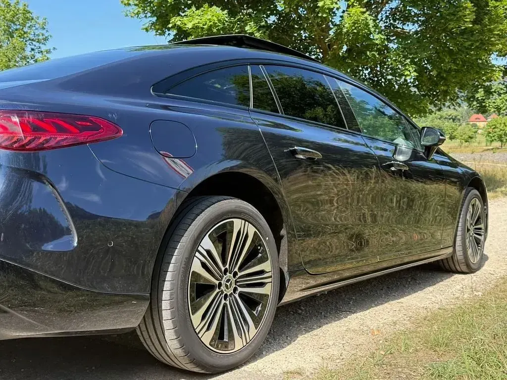Gebraucht Mercedes EQS450+ AMG line 244 kW (333 PS) 2022 Blau Limousine